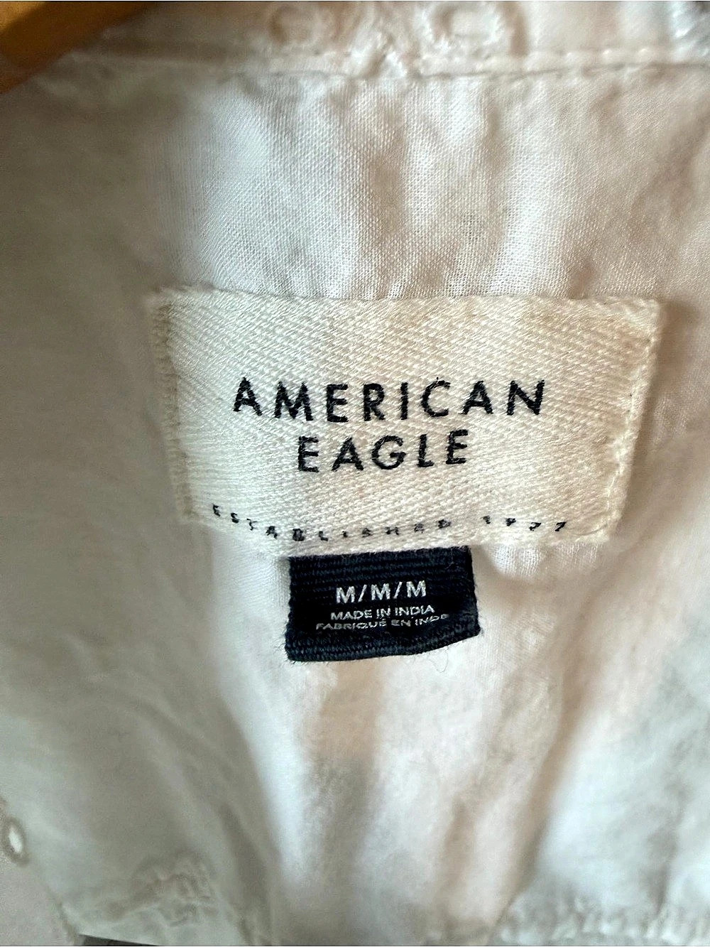 American Eagle Cropped White Eyelet Crochet Pocket Button-Up Shirt - Picture 5 of 6